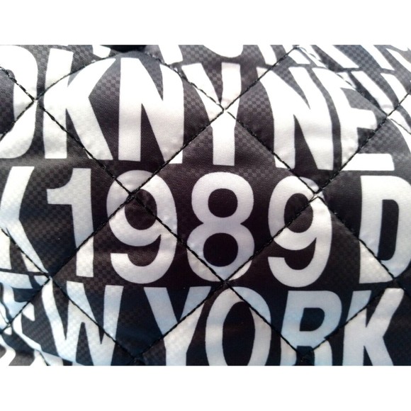 NWT DKNY Womens LYLA Quilted Black White Softshell Zip Large Shopper Tote Gift - Picture 13 of 15